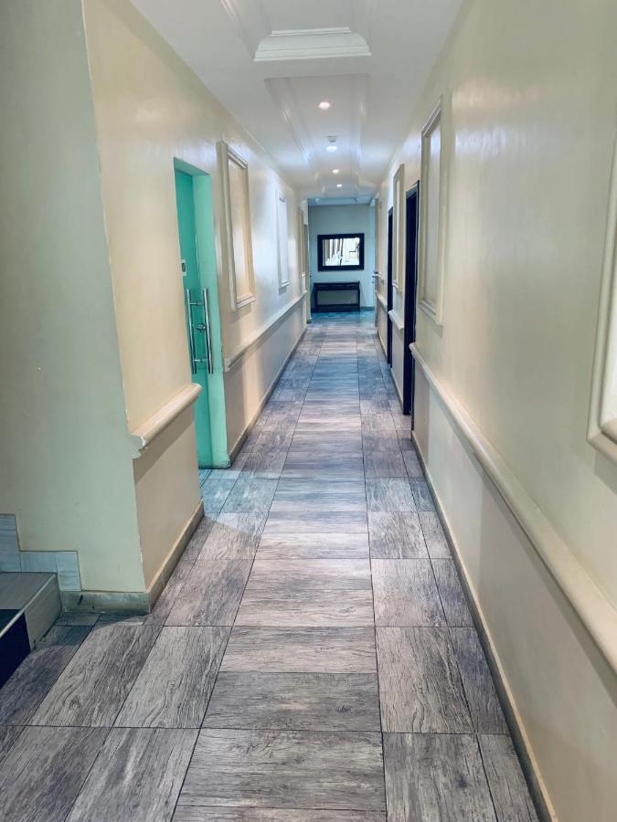Msquare Hotel Gra Ikeja Exteriör bild