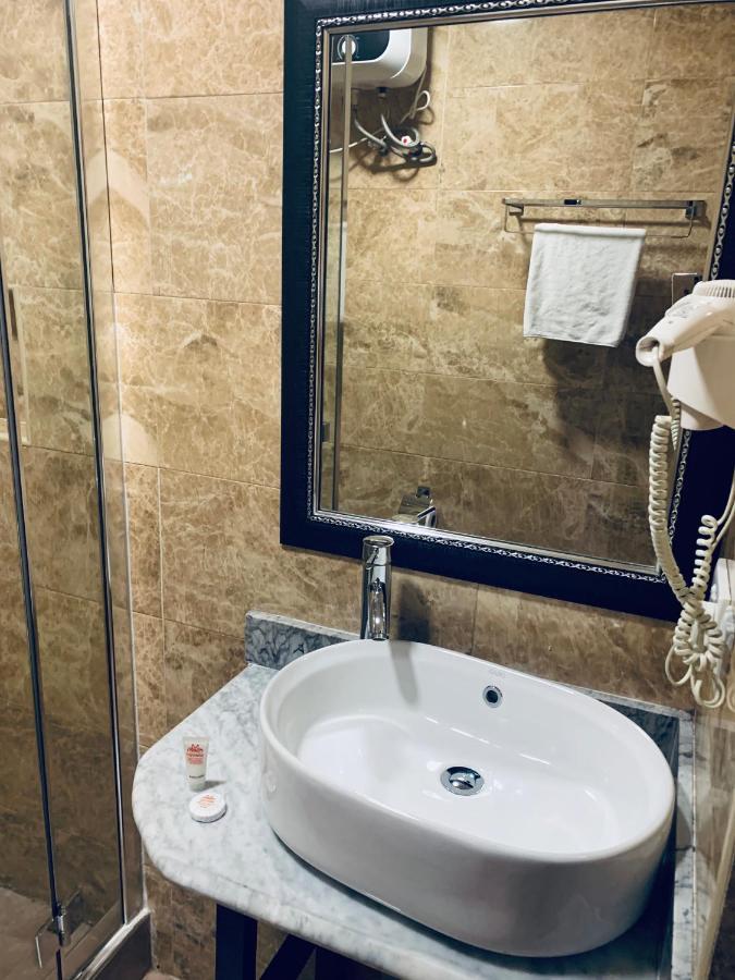 Msquare Hotel Gra Ikeja Exteriör bild