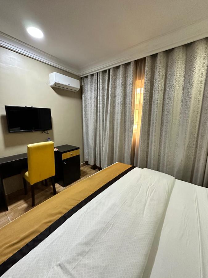 Msquare Hotel Gra Ikeja Exteriör bild
