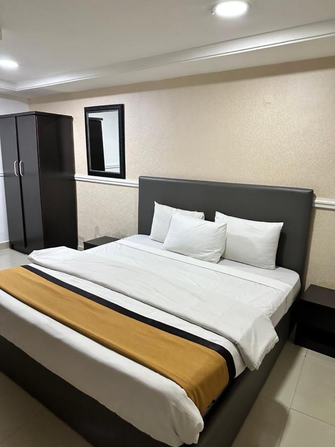 Msquare Hotel Gra Ikeja Exteriör bild
