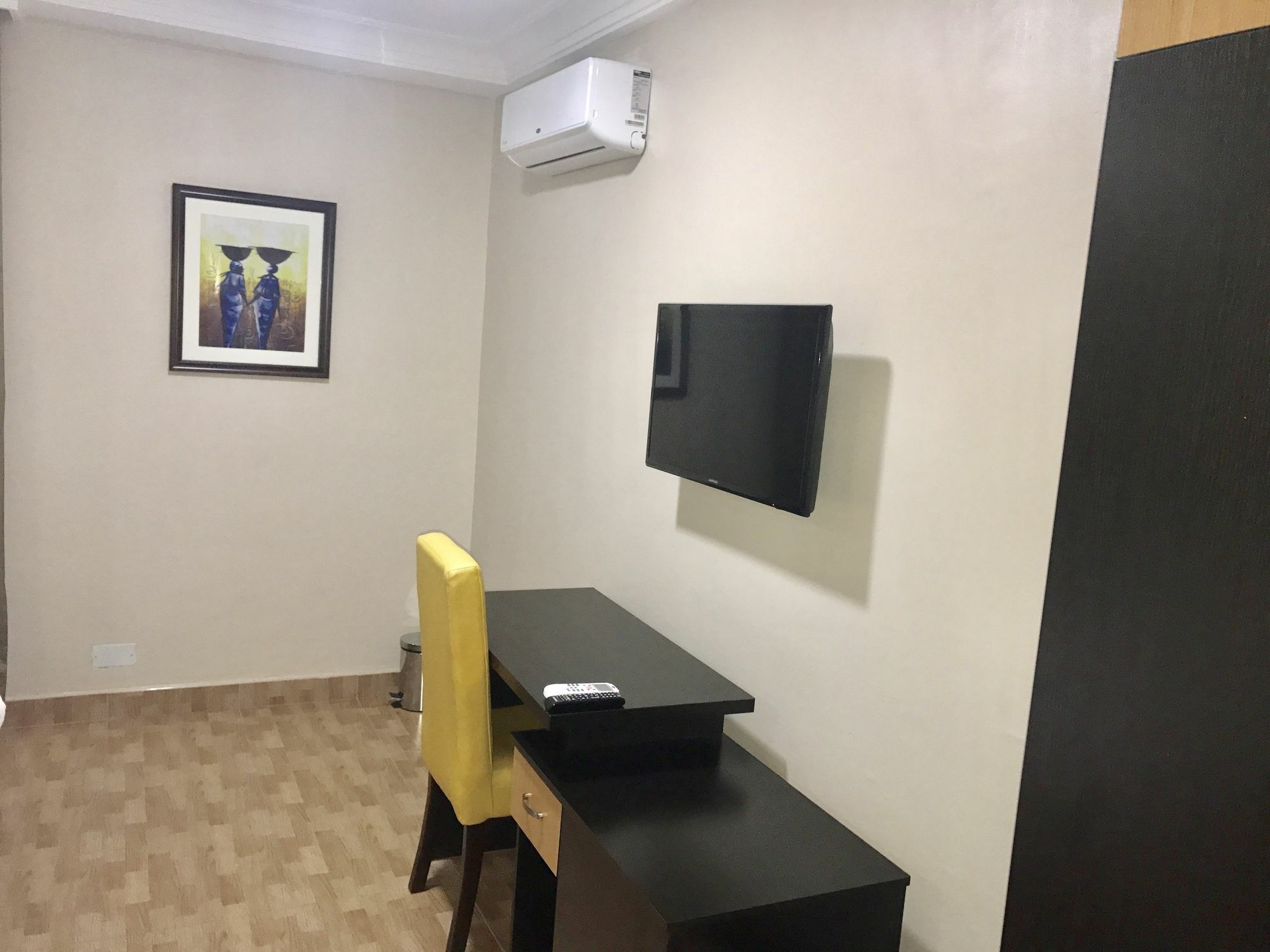Msquare Hotel Gra Ikeja Exteriör bild