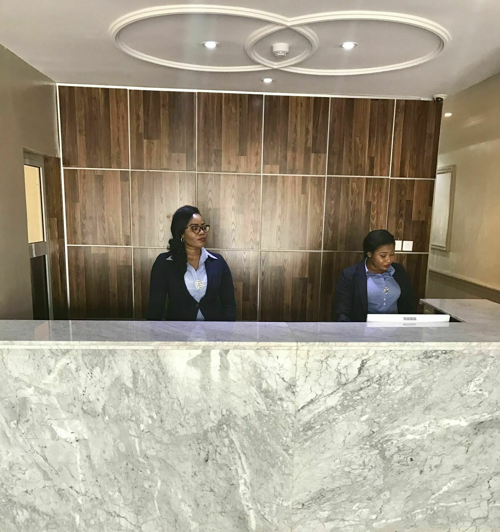 Msquare Hotel Gra Ikeja Exteriör bild