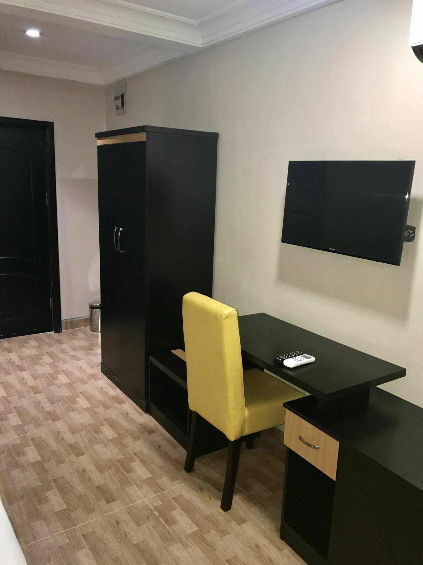 Msquare Hotel Gra Ikeja Exteriör bild