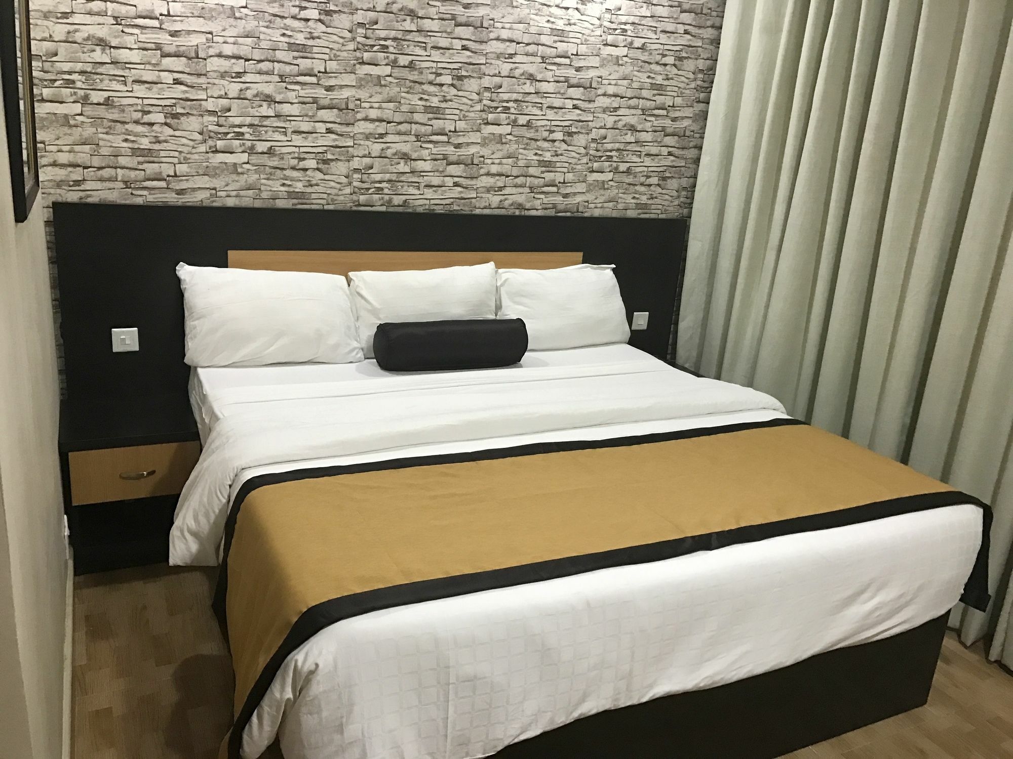 Msquare Hotel Gra Ikeja Exteriör bild