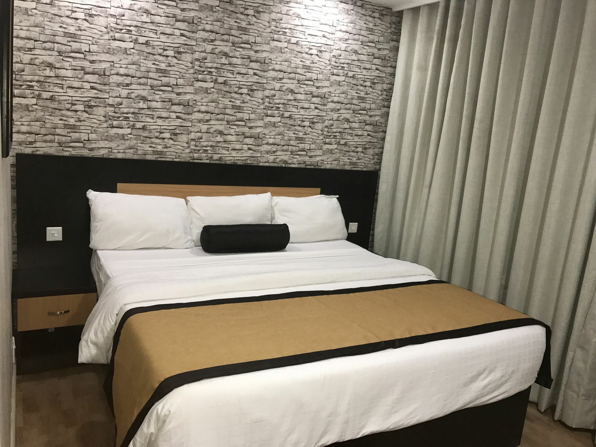Msquare Hotel Gra Ikeja Exteriör bild